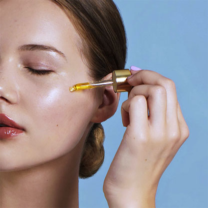 applicare siero sul viso